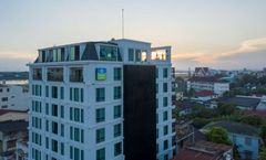 SureStay Hotel by Best Western Vientiane