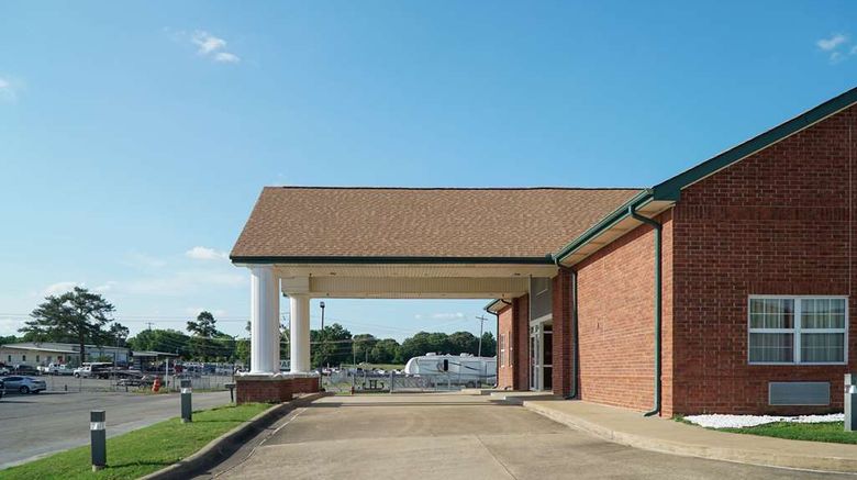 <b>Rodeway Inn Beebe Exterior</b>. Images powered by <a href="https://iceportal.shijigroup.com/" title="IcePortal" target="_blank">IcePortal</a>.