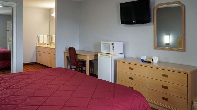 Rodeway Inn Beebe Room