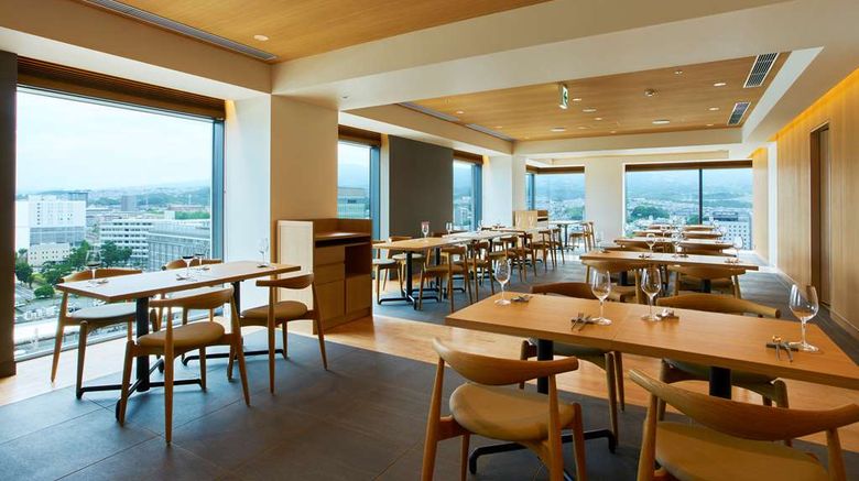 <b>Fujisan Mishima Tokyu Hotel Restaurant</b>. Images powered by <a href="https://iceportal.shijigroup.com/" title="IcePortal" target="_blank">IcePortal</a>.