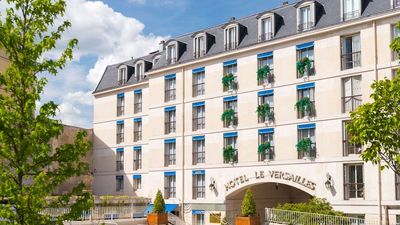 Le Versailles Hotel
