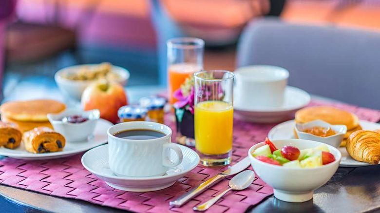 <b>Hotel Royal Saint Germain Restaurant</b>. Images powered by <a href="https://iceportal.shijigroup.com/" title="IcePortal" target="_blank">IcePortal</a>.