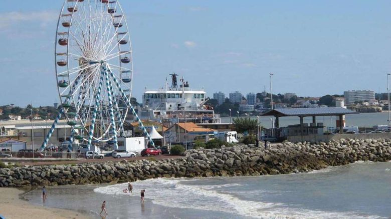 <b>Best Western Hotel Royan Ocean Exterior</b>. Images powered by <a href="https://iceportal.shijigroup.com/" title="IcePortal" target="_blank">IcePortal</a>.