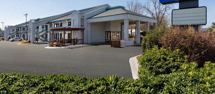 Baymont by Wyndham Wilmington Exterior