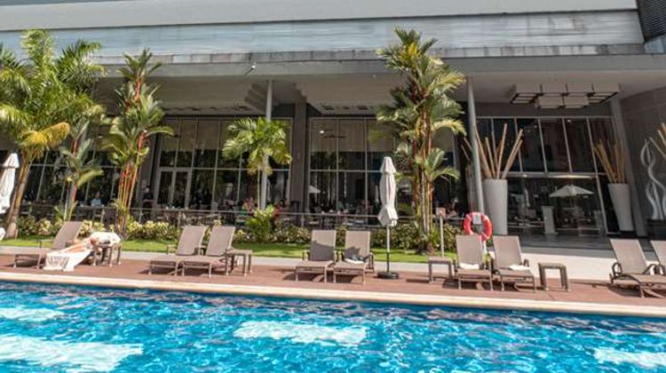 Hotel Riu Plaza Panama Exterior