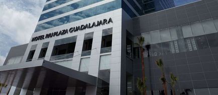 Hotel Riu Plaza Guadalajara Exterior