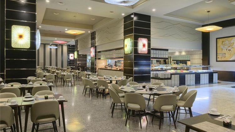 Hotel Riu Plaza Guadalajara Restaurant