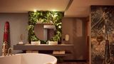 Van der Valk Hotel Tiel Suite