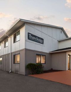 Travelodge by Wyndham Redwood Falls