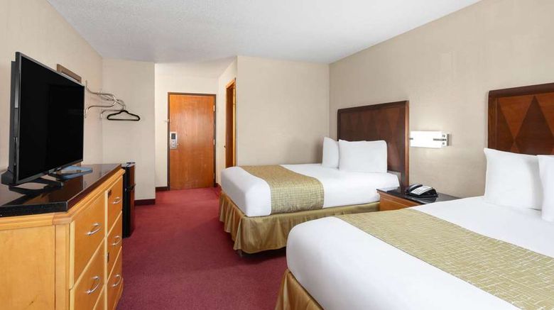 <b>Travelodge by Wyndham Redwood Falls Room</b>. Images powered by <a href="https://iceportal.shijigroup.com/" title="IcePortal" target="_blank">IcePortal</a>.