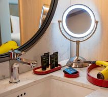 Hyatt Centric Downtown Portland Room