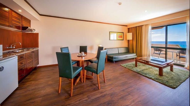 <b>Vila Gale Atlantico Suite</b>. Images powered by <a href="https://iceportal.shijigroup.com/" title="IcePortal" target="_blank">IcePortal</a>.