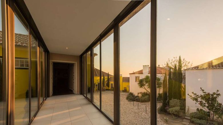 <b>Vila Gale Collection Palacio dos Arcos Lobby</b>. Images powered by <a href="https://iceportal.shijigroup.com/" title="IcePortal" target="_blank">IcePortal</a>.