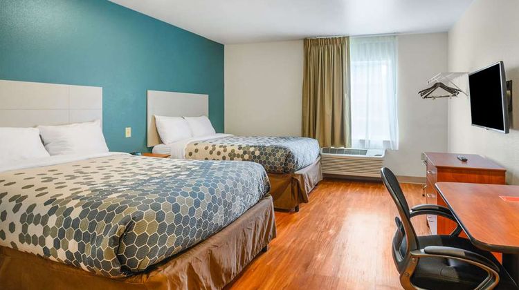 Econo Lodge Room