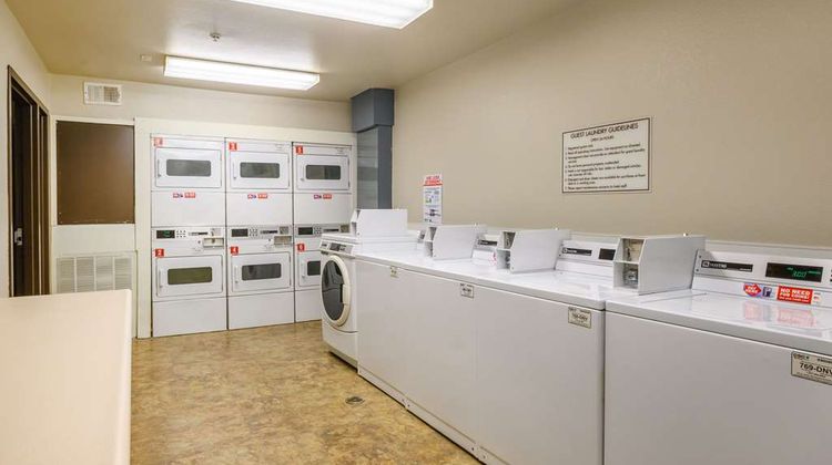 Econo Lodge Other