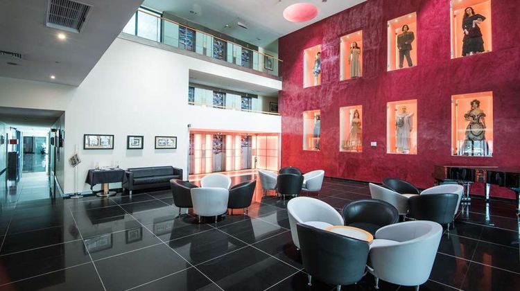 Vila Gale Opera Lobby