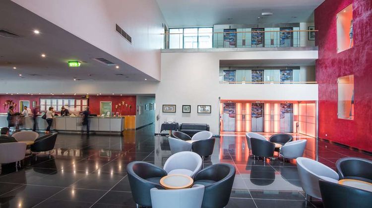 Vila Gale Opera Lobby
