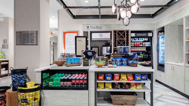 <b>Hilton Garden Inn Fort Wayne North Restaurant</b>. Images powered by <a href="https://iceportal.shijigroup.com/" title="IcePortal" target="_blank">IcePortal</a>.