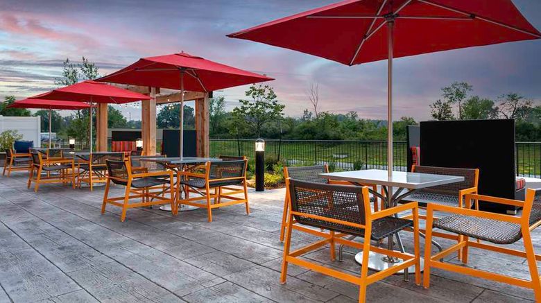 <b>Home2 Suites by Hilton Fort Wayne North Restaurant</b>. Images powered by <a href="https://iceportal.shijigroup.com/" title="IcePortal" target="_blank">IcePortal</a>.