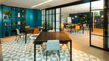 Hampton by Hilton London Park Royal Meeting