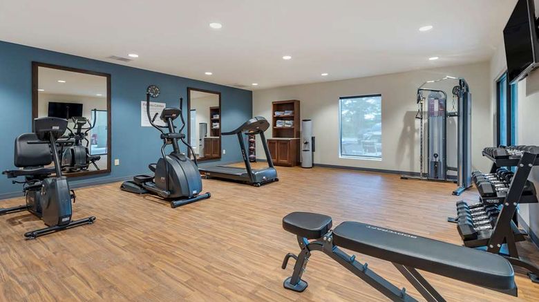 <b>Comfort Suites Health</b>. Images powered by <a href="https://iceportal.shijigroup.com/" title="IcePortal" target="_blank">IcePortal</a>.