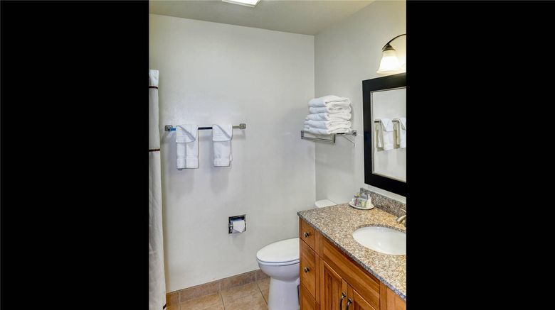 <b>The Ridgeline at Yellowstone-Ascend Coll Suite</b>. Images powered by <a href="https://iceportal.shijigroup.com/" title="IcePortal" target="_blank">IcePortal</a>.