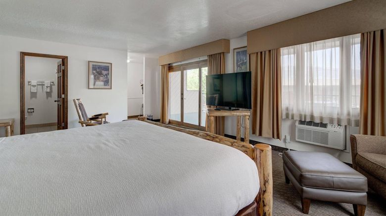 <b>The Ridgeline at Yellowstone-Ascend Coll Suite</b>. Images powered by <a href="https://iceportal.shijigroup.com/" title="IcePortal" target="_blank">IcePortal</a>.