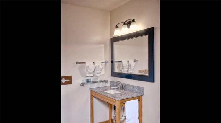 The Ridgeline at Yellowstone-Ascend Coll Room
