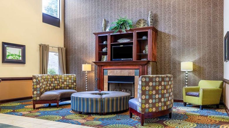 <b>Comfort Inn & Suites Asheboro Lobby</b>. Images powered by <a href="https://iceportal.shijigroup.com/" title="IcePortal" target="_blank">IcePortal</a>.