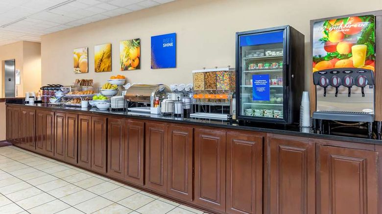 <b>Comfort Inn & Suites Asheboro Restaurant</b>. Images powered by <a href="https://iceportal.shijigroup.com/" title="IcePortal" target="_blank">IcePortal</a>.