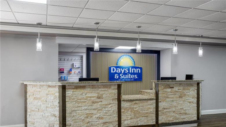 <b>Days Inn and Suites by Wyndham Lobby</b>. Images powered by <a href="https://iceportal.shijigroup.com/" title="IcePortal" target="_blank">IcePortal</a>.