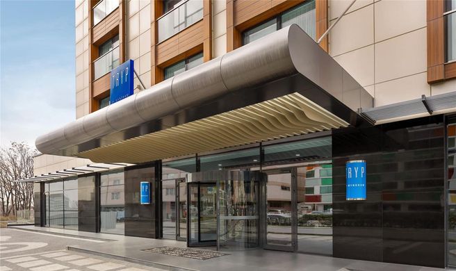Tryp by Wyndham Istanbul Topkapi Exterior