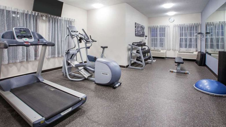 <b>Wingate by Wyndham Roseville/Detroit Health</b>. Images powered by <a href="https://iceportal.shijigroup.com/" title="IcePortal" target="_blank">IcePortal</a>.