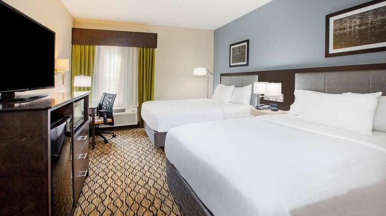<b>Wingate by Wyndham Roseville/Detroit Room</b>. Images powered by <a href="https://iceportal.shijigroup.com/" title="IcePortal" target="_blank">IcePortal</a>.