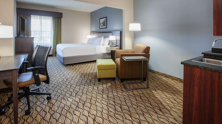 <b>Wingate by Wyndham Roseville/Detroit Suite</b>. Images powered by <a href="https://iceportal.shijigroup.com/" title="IcePortal" target="_blank">IcePortal</a>.