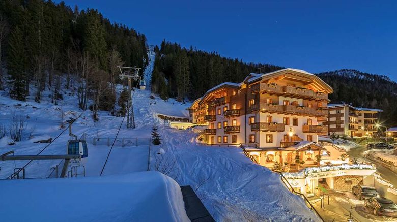 Chalet del Sogno Exterior. Images powered by <a href="https://iceportal.shijigroup.com" target="_blank" rel="noopener">Ice Portal</a>.