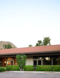 Riviera Oaks Resort & Racquet Club