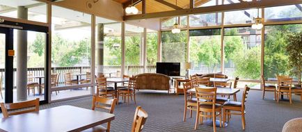 Riviera Oaks Resort & Racquet Club Lobby