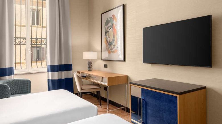 <b>Hotel Capo d'Africa Room</b>. Images powered by <a href="https://iceportal.shijigroup.com/" title="IcePortal" target="_blank">IcePortal</a>.