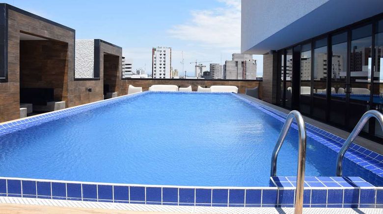<b>TRYP by Wyndham Santa Cruz Pool</b>. Images powered by <a href="https://iceportal.shijigroup.com/" title="IcePortal" target="_blank">IcePortal</a>.