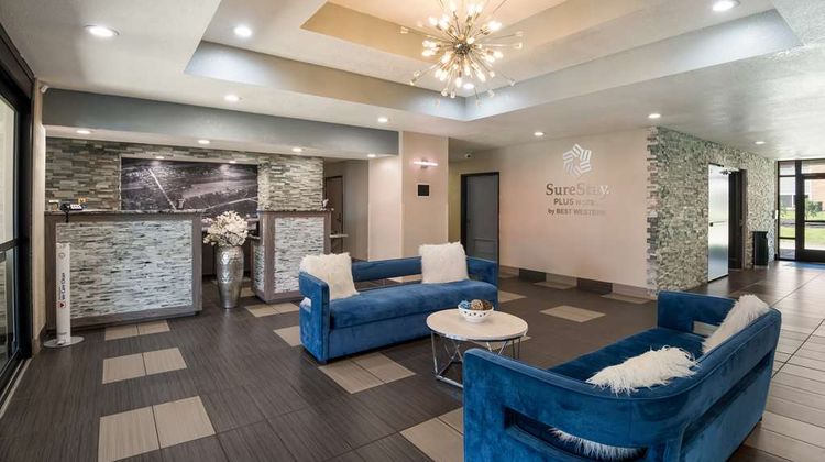 SureStay Plus by Best Western Coralville Lobby