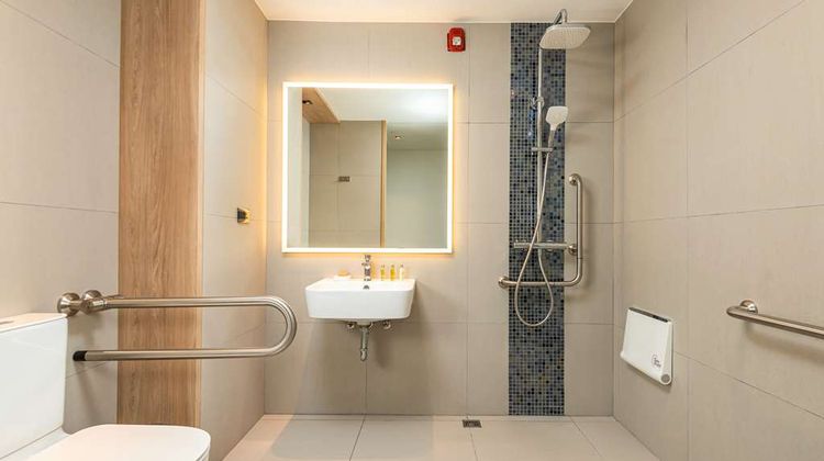 Hilton Garden Inn Phuket Bang Tao Room