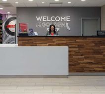 Hampton Inn & Suites Gilroy Lobby