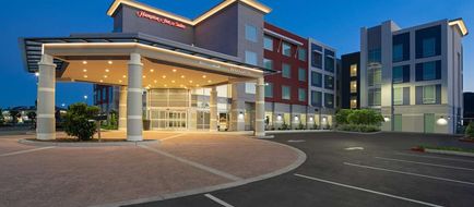 Hampton Inn & Suites Gilroy Exterior