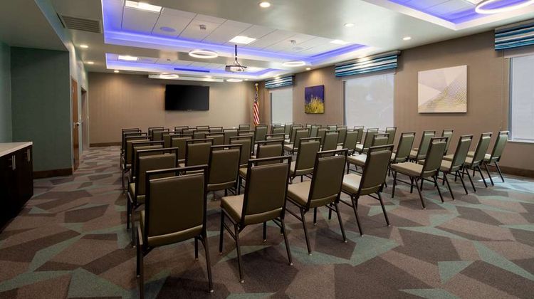 Hampton Inn & Suites Gilroy Meeting