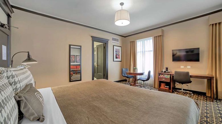 <b>The Peery Hotel Room</b>. Images powered by <a href="https://iceportal.shijigroup.com/" title="IcePortal" target="_blank">IcePortal</a>.