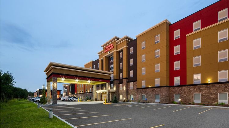 Hampton Inn & Suites Edmonton St Albert Exterior