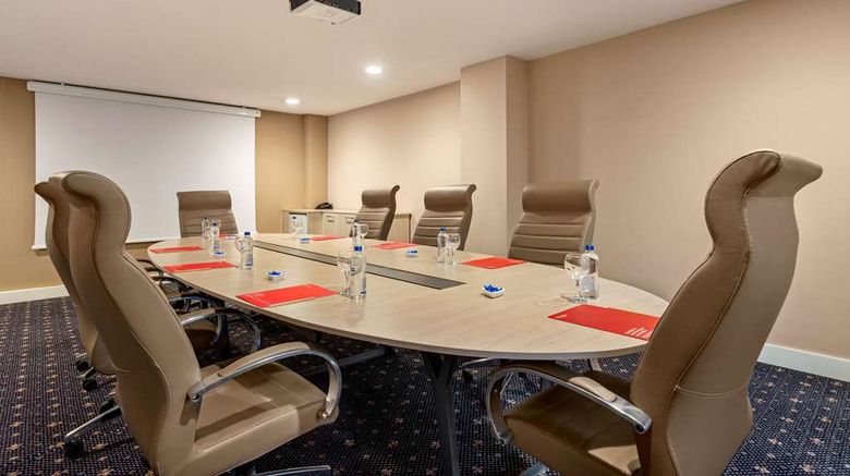 <b>Ramada Plaza by Wyndham Mardin Meeting</b>. Images powered by <a href="https://iceportal.shijigroup.com/" title="IcePortal" target="_blank">IcePortal</a>.