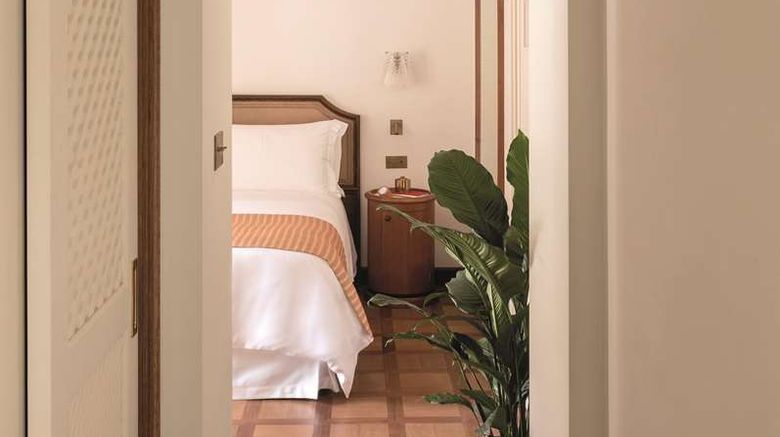 <b>Splendido Mare, A Belmond Hotel Room</b>. Images powered by <a href="https://iceportal.shijigroup.com/" title="IcePortal" target="_blank">IcePortal</a>.