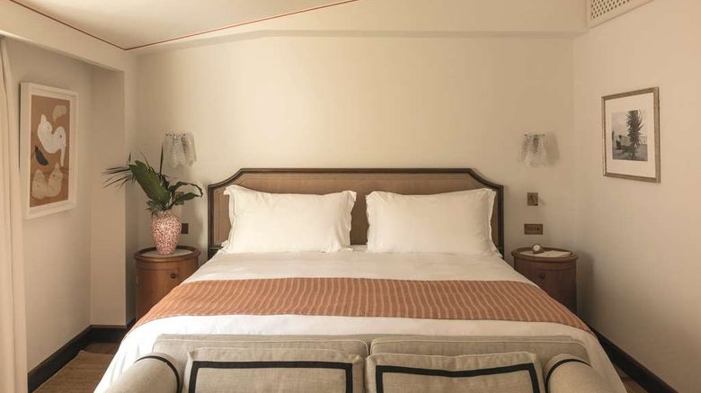 <b>Splendido Mare, A Belmond Hotel Room</b>. Images powered by <a href="https://iceportal.shijigroup.com/" title="IcePortal" target="_blank">IcePortal</a>.